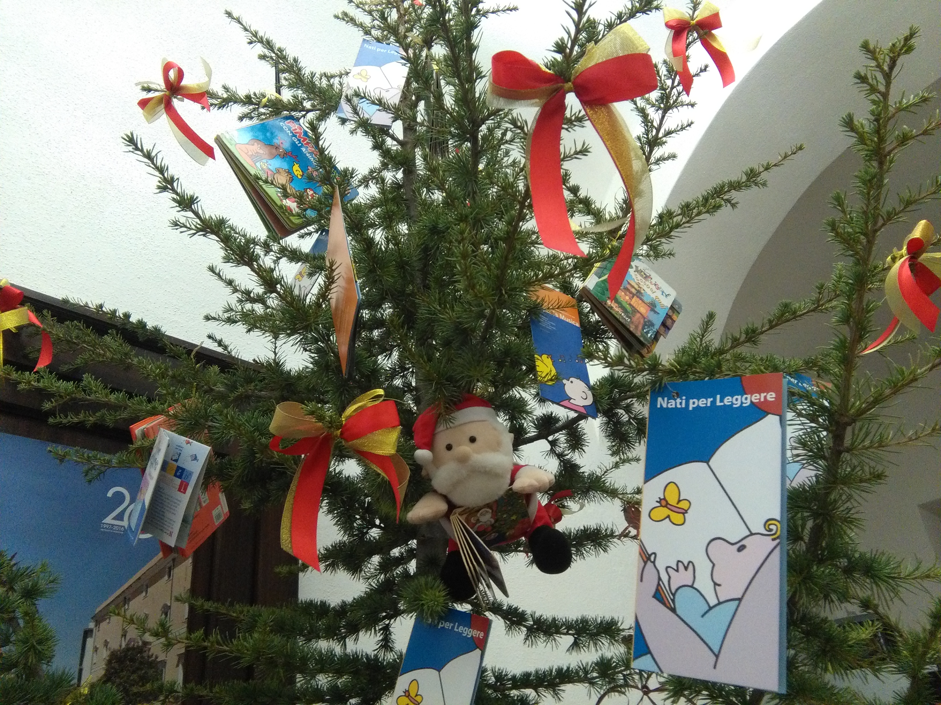 Visualizza la notizia: Buon Natale e Buon anno  